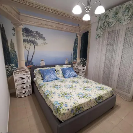 Three-room In Bordering The Beach Сasa de vacaciones
