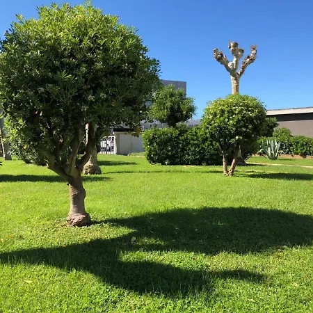 Сasa de vacaciones Three-room In Bordering The Beach